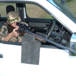 Eagleye's Door Pro, based on the innovative MaXbox rifle rest, is ideal for shooting from a vehicle.