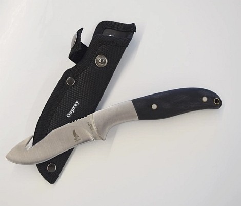 Osprey's Fixed Guthook Skinner is a gem of a hunting knife that is beautifully designed and well-made of high-quality materials.