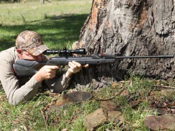 The Gamo Swarm Magnum is a powerful, break-action air rifle for hunting, pest control and plinking.